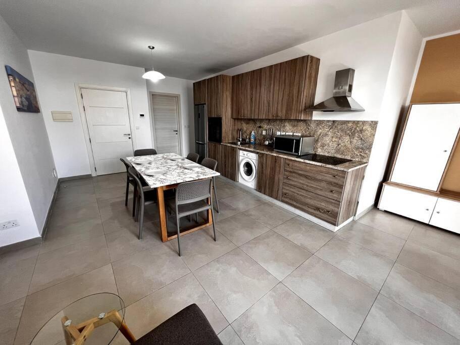 Mediterranea 2 Bedroom Smart Apartment San Pawl il-Baħar Extérieur photo