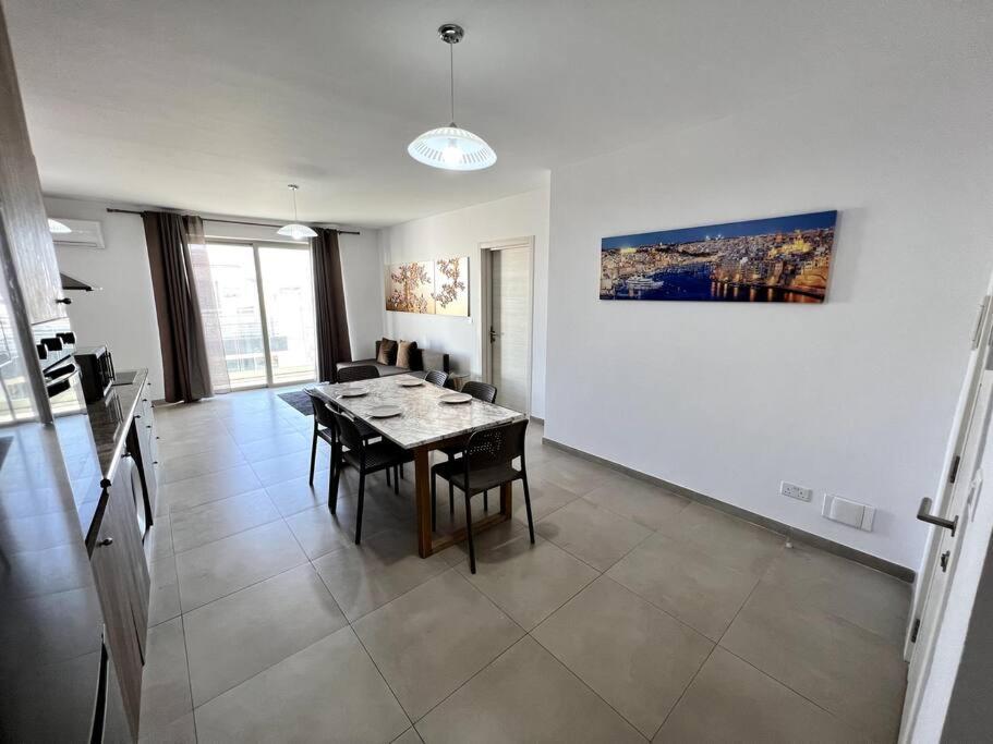 Mediterranea 2 Bedroom Smart Apartment San Pawl il-Baħar Extérieur photo